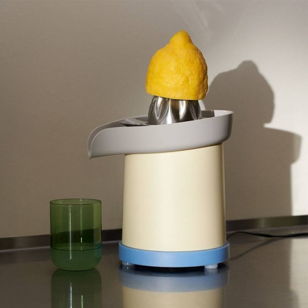 Exprimidor Sowden Juicer de HAY en Moises Showroom