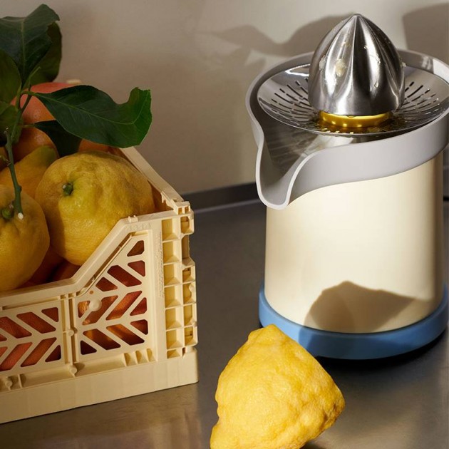 Exprimidor Sowden Juicer de HAY en Moises Showroom