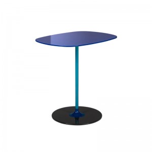 Mesita Thierry tamaño L azul de Kartell