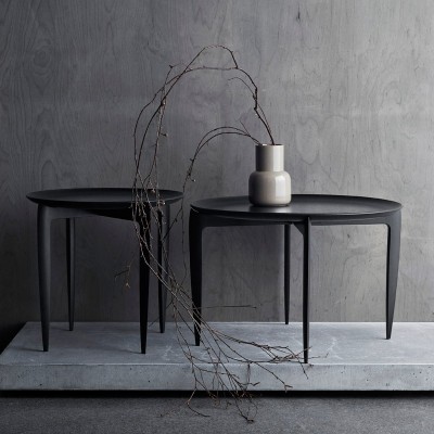 Large Black Foldable Tray Table de Fritz Hansen Large Black Foldable Tray Table de Fritz Hansen