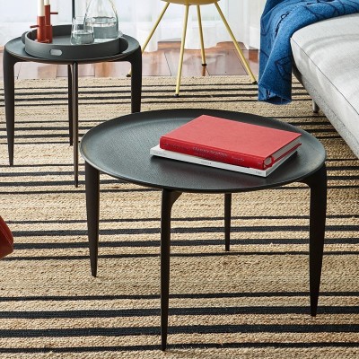 Large Black Foldable Tray Table de Fritz Hansen Large Black Foldable Tray Table de Fritz Hansen