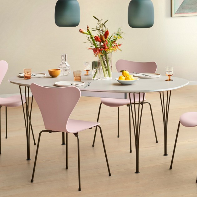 Mesa Superellipse™ de Fritz Hansen