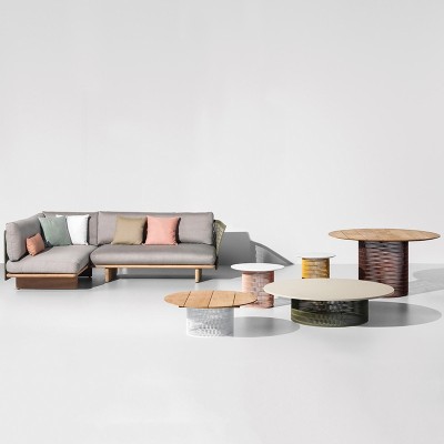 Mesas Mesh de Kettal en Moises Showroom Mesas Mesh de Kettal en Moises Showroom