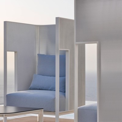Sillón Cocoon Solanas blanco de Gandía Blasco fotografía ambientada Sillón Cocoon Solanas blanco de Gandía Blasco fotografía ambientada