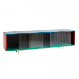 Colour Cabinet L con puertas de vidrio HAY