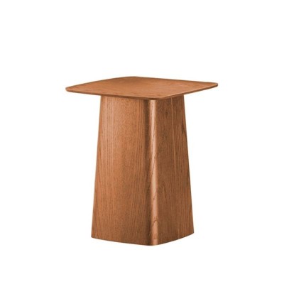 Tavolini in legno di Vitra, design di Ronan & Erwan Bouroullec Tavolini in legno di Vitra, design di Ronan & Erwan Bouroullec