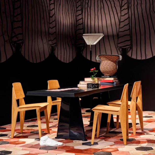 Mesa Trapéze de Vitra, diseñada por Jean Prouvé