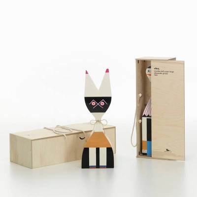 Edición limitada Wooden Doll nº9 Super Large de Vitra Edición limitada Wooden Doll nº9 Super Large de Vitra
