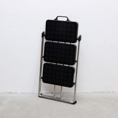 Nuovastep escalera plegable Magis plegada Nuovastep escalera plegable Magis plegada