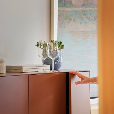 Treku Iconics, Credenza Lauki 01 Treku Iconics, Credenza Lauki 01