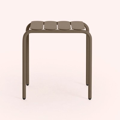 Frente Taburete Easy color bronce de Diabla Outdoor Frente Taburete Easy color bronce de Diabla Outdoor