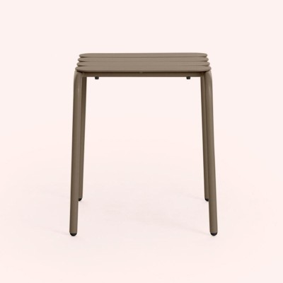 Perfil Taburete Easy color bronce de Diabla Outdoor Perfil Taburete Easy color bronce de Diabla Outdoor