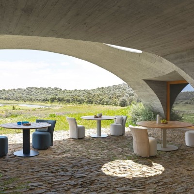 Imagen ambientada mesas de comedor Isla de Gandía Blasco.