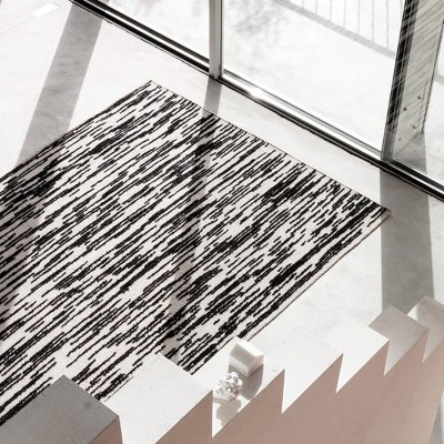 Nanimarquina, Alfombra Doblecara 2 diseñada por Ronan Bouroullec Nanimarquina, Alfombra Doblecara 2 diseñada por Ronan Bouroullec