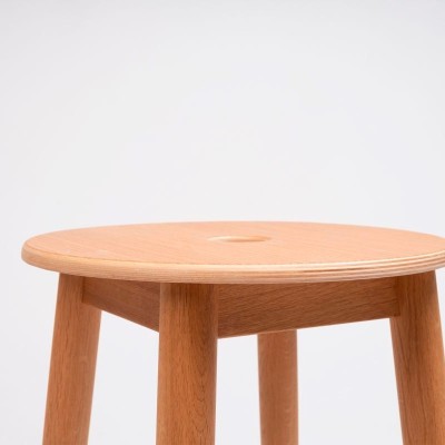 Taburete Oto H65 y H 75 de Ondarreta Taburete Oto H65 y H 75 de Ondarreta