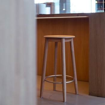Tabouret Oto H65 et H 75 de Ondarreta Tabouret Oto H65 et H 75 de Ondarreta