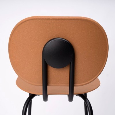 Ondarreta, Hari Polypropylene Stool Ondarreta, Hari Polypropylene Stool