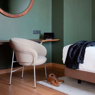 Ginger Ondarreta chaise avec 4 pieds Ginger Ondarreta chaise avec 4 pieds