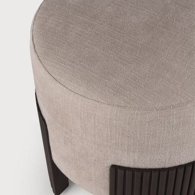 Detalle asiento Puf Roller Max de Ethnicraft Detalle asiento Puf Roller Max de Ethnicraft
