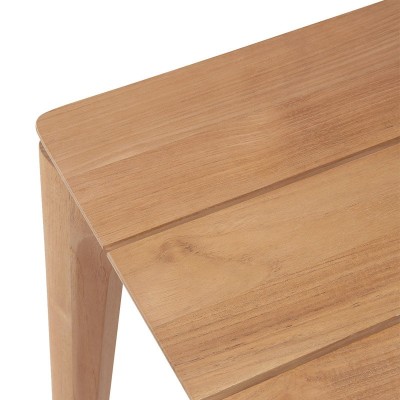 Detalle sobre mesa Bok de exterior en teca Detalle sobre mesa Bok de exterior en teca