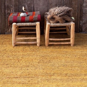 ambiente detalle Alfombra Earth ocre Nanimarquina ambiente detalle Alfombra Earth ocre Nanimarquina