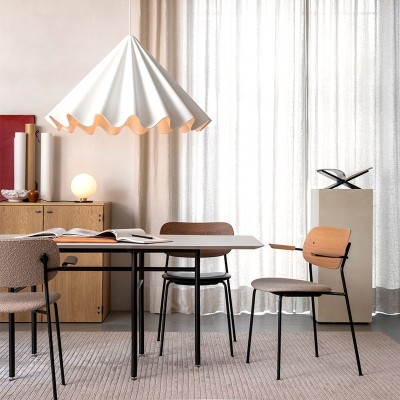 Audo Copenhagen, Lampada a sospensione danzante Audo Copenhagen, Lampada a sospensione danzante