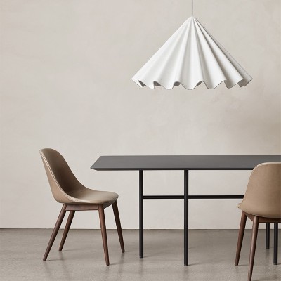 Audo Copenhagen, Lampada a sospensione danzante Audo Copenhagen, Lampada a sospensione danzante