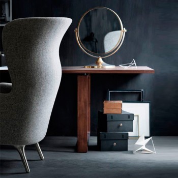 Fauteuil RO avec pieds en bois Fritz Hansen Fauteuil RO avec pieds en bois Fritz Hansen