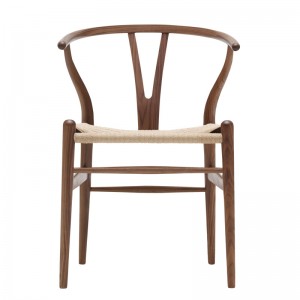 Silla CH24 Wishbone Nogal aceite asiento natural de Carl Hansen