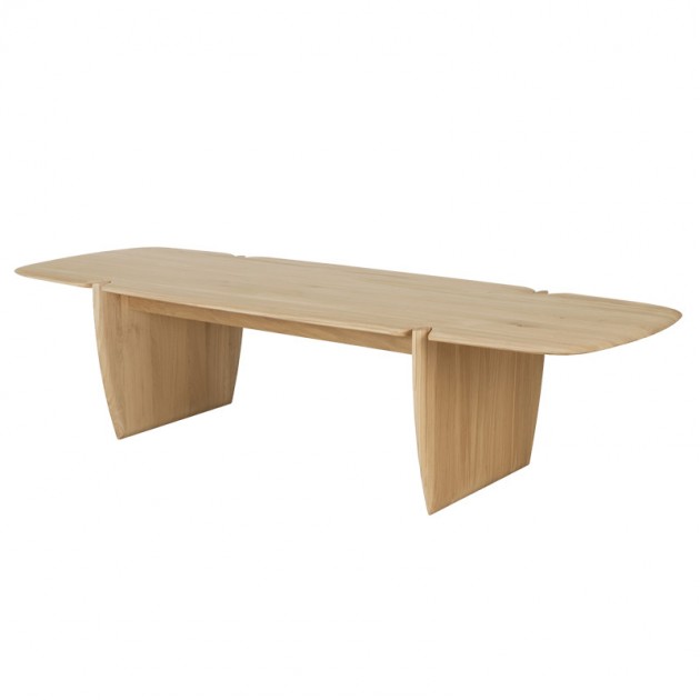 Mesa de centro PI en madera de roble de Ethnicraft.