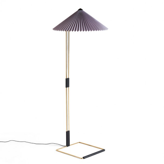 Matin floor lamp pantalla color lavanda de HAY