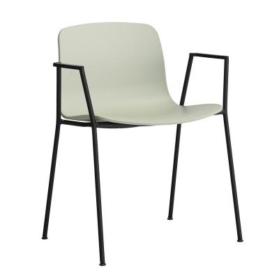 About A Chair AAC18 color pastel green con pata negra de HAY