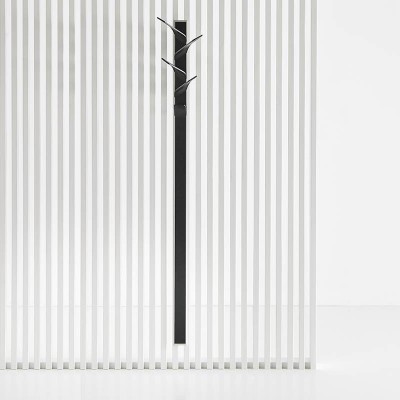 ELX wall coat rack by Punt Mobles