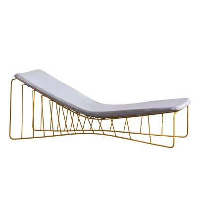 Isimar, Chaise longue Topos par Zaha Hadid Architects Isimar, Chaise longue Topos par Zaha Hadid Architects