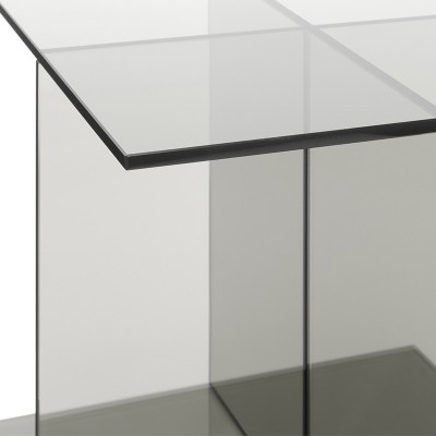E15 - Table VIER E15 - Table VIER