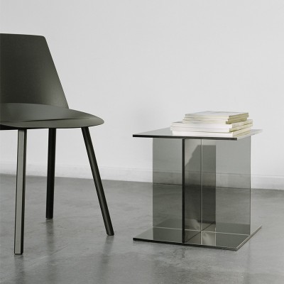 E15 - Table VIER E15 - Table VIER