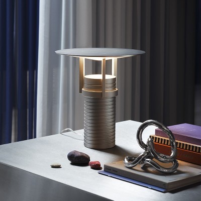 Set Lampada da Tavolo di Muuto Set Lampada da Tavolo di Muuto