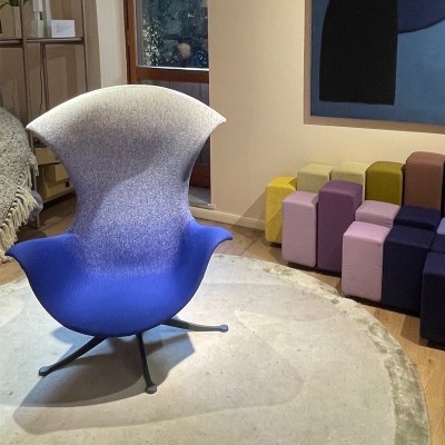 Moroso, sillón One Page con basculación. Moroso, sillón One Page con basculación.