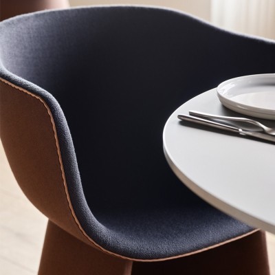 Fritz Hansen, Silla de comedor Monolit