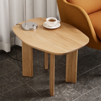 Fritz Hansen, Analog side table , diseñada por Jaime Hayon Fritz Hansen, Analog side table , diseñada por Jaime Hayon