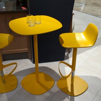 taburete Bonnie diseño Bonaldo taburete Bonnie diseño Bonaldo