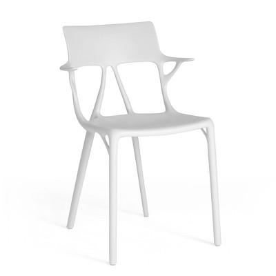 Sedia A.I. di Kartell, design Philippe Stark Sedia A.I. di Kartell, design Philippe Stark
