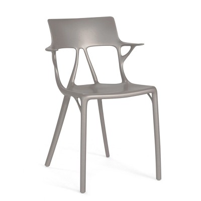 Sedia A.I. di Kartell, design Philippe Stark Sedia A.I. di Kartell, design Philippe Stark