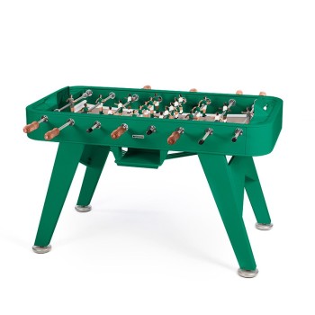 Imagen del futbolín RS2 de RS Barcelona en color verde esmeralda. Disponible en Moisés showroom. Imagen del futbolín RS2 de RS Barcelona en color verde esmeralda. Disponible en Moisés showroom.