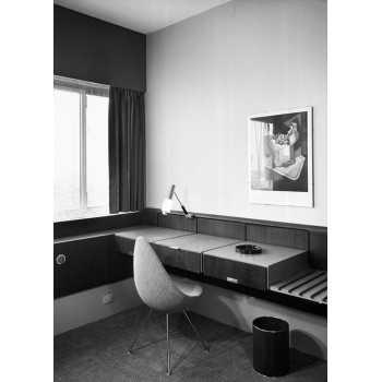 Sedia Drop rivestita in Fritz Hansen Sedia Drop rivestita in Fritz Hansen