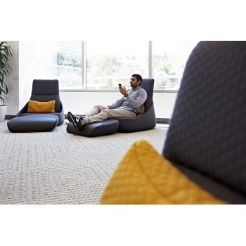 Hosu lounge armchair Coalesse