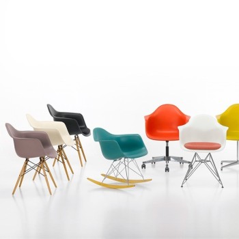 Eames Sedia laterale in plastica PACC Eames Sedia laterale in plastica PACC